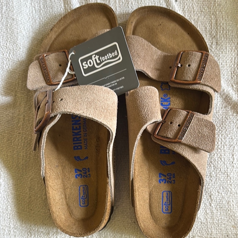 NEW Birkenstock Arizona Tan Suede Soft Footbed Sandals size 37 narrow